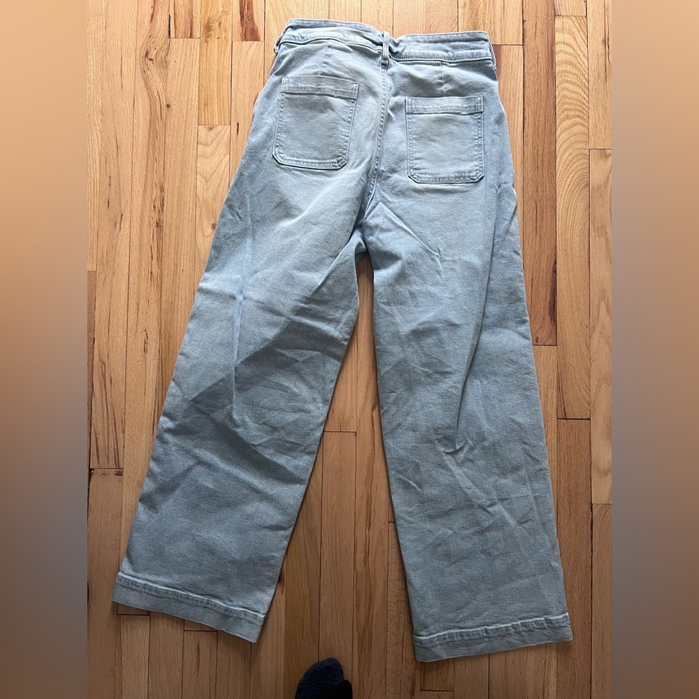 Old Navy Sky Hi Wide Leg Jeans in Light Blue - Picture 3 of 3